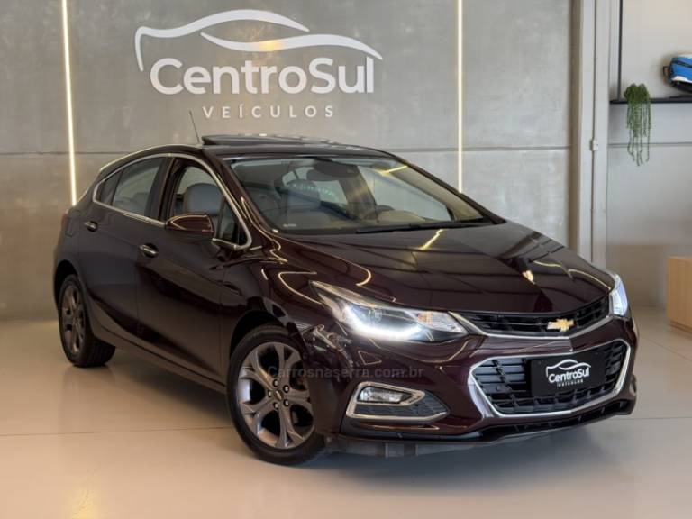 CHEVROLET - CRUZE - 2017/2017 - Vermelha - R$ 93.900,00