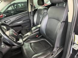 FIAT - FREEMONT - 2014/2014 - Preta - R$ 59.900,00