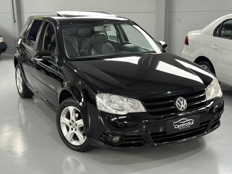 VOLKSWAGEN - GOLF - 2007/2008 - Preta - R$ 47.900,00