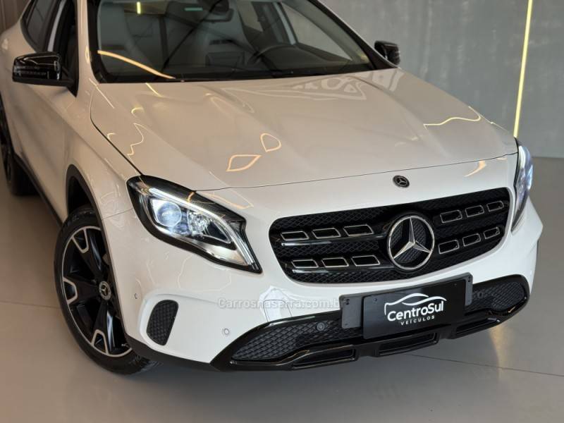 MERCEDES-BENZ - GLA 200 - 2018/2019 - Branca - R$ 133.900,00