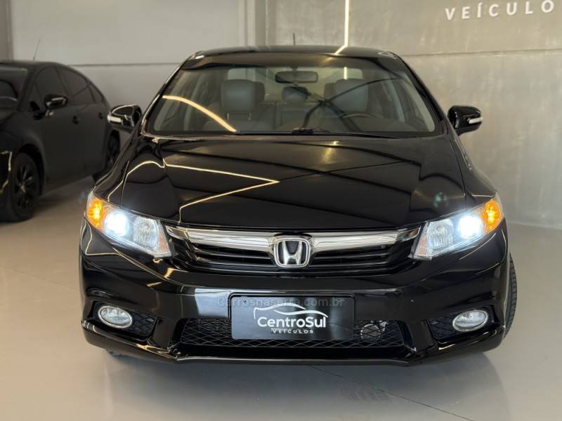 HONDA - CIVIC - 2013/2014 - Preta - R$ 75.900,00