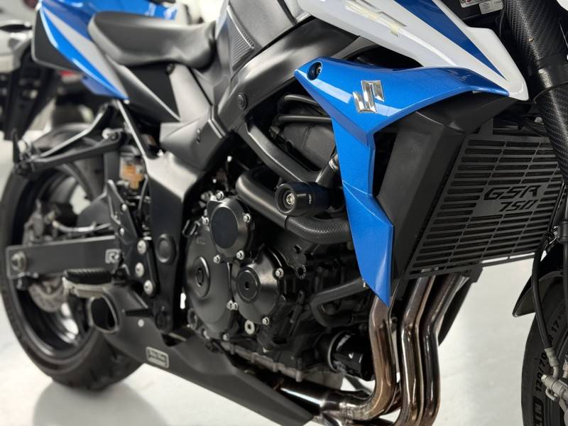 SUZUKI - GSXR - 2015/2016 - Azul - R$ 41.900,00