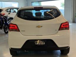CHEVROLET - ONIX - 2018/2019 - Branca - R$ 57.900,00