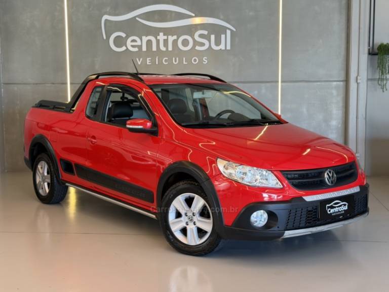 VOLKSWAGEN - SAVEIRO - 2010/2011 - Vermelha - R$ 54.900,00