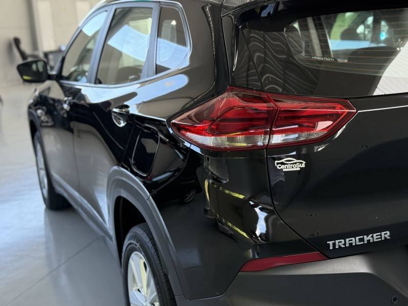 CHEVROLET - TRACKER - 2020/2021 - Preta - R$ 96.900,00