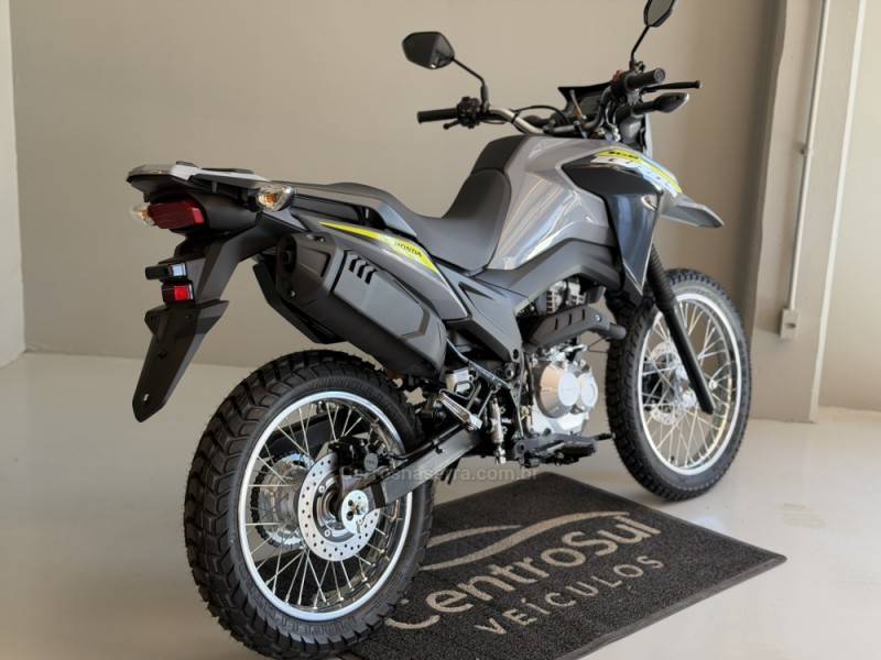 HONDA - NXR 160 - 2025/2026 - Cinza - R$ 28.190,00