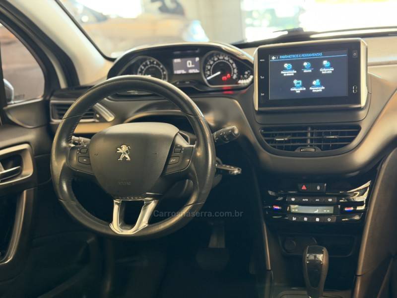 PEUGEOT - 2008 - 2017/2018 - Branca - R$ 65.900,00