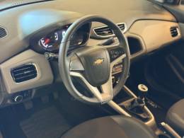 CHEVROLET - ONIX - 2018/2019 - Branca - R$ 57.900,00