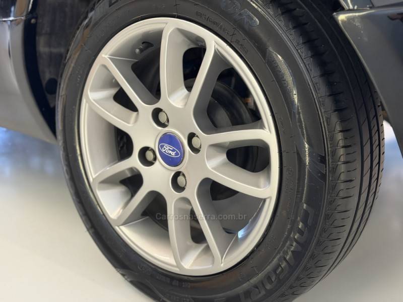 FORD - KA - 2012/2012 - Preta - R$ 31.900,00