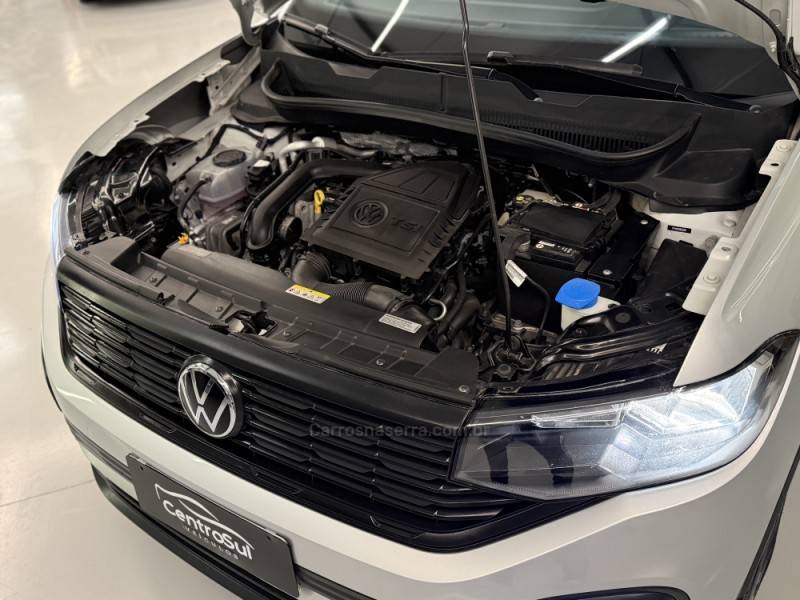 VOLKSWAGEN - T-CROSS - 2022/2023 - Prata - R$ 102.900,00