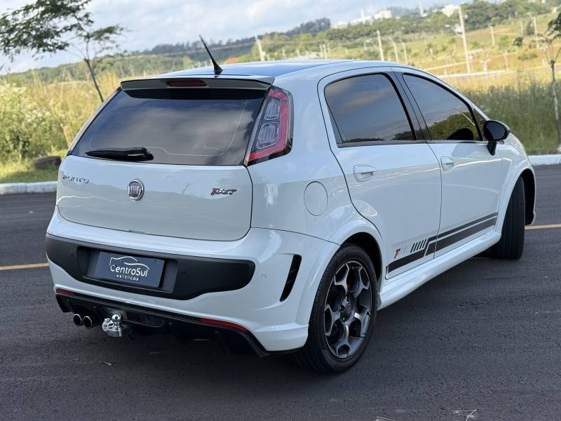 FIAT - PUNTO - 2012/2013 - Branca - R$ 65.900,00