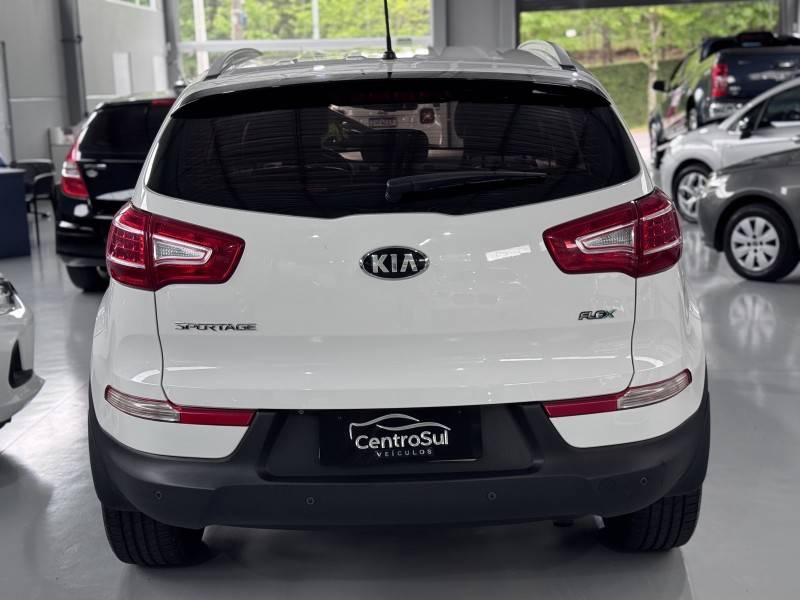 KIA MOTORS - SPORTAGE - 2012/2013 - Branca - R$ 78.900,00