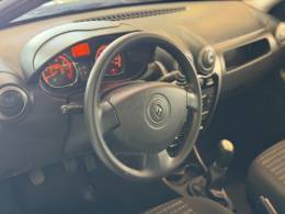 RENAULT - SANDERO - 2011/2012 - Vermelha - R$ 34.900,00