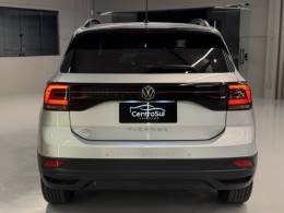 VOLKSWAGEN - T-CROSS - 2022/2023 - Prata - R$ 102.900,00