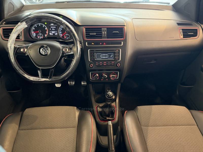 VOLKSWAGEN - FOX - 2016/2016 - Branca - R$ 57.900,00