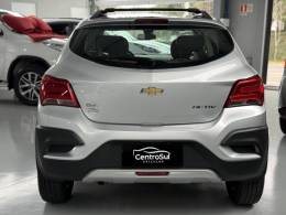 CHEVROLET - ONIX - 2018/2018 - Prata - R$ 69.900,00