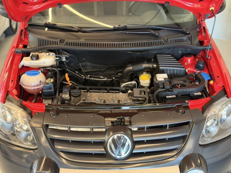 VOLKSWAGEN - CROSSFOX - 2009/2009 - Vermelha - R$ 36.900,00