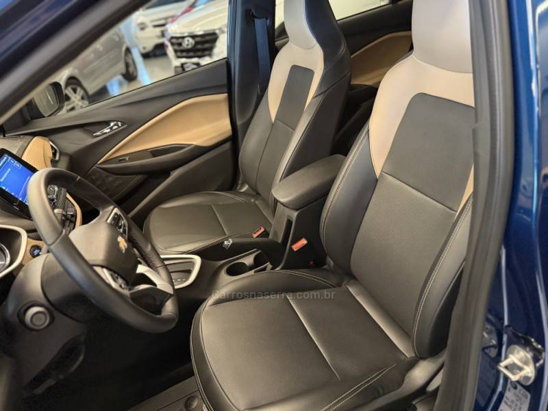 CHEVROLET - ONIX - 2023/2024 - Azul - R$ 105.900,00