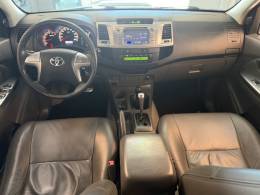 TOYOTA - HILUX - 2014/2014 - Bege - R$ 157.900,00