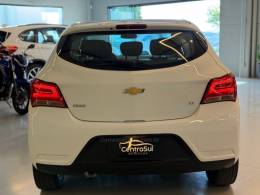 CHEVROLET - ONIX - 2018/2019 - Branca - R$ 57.900,00