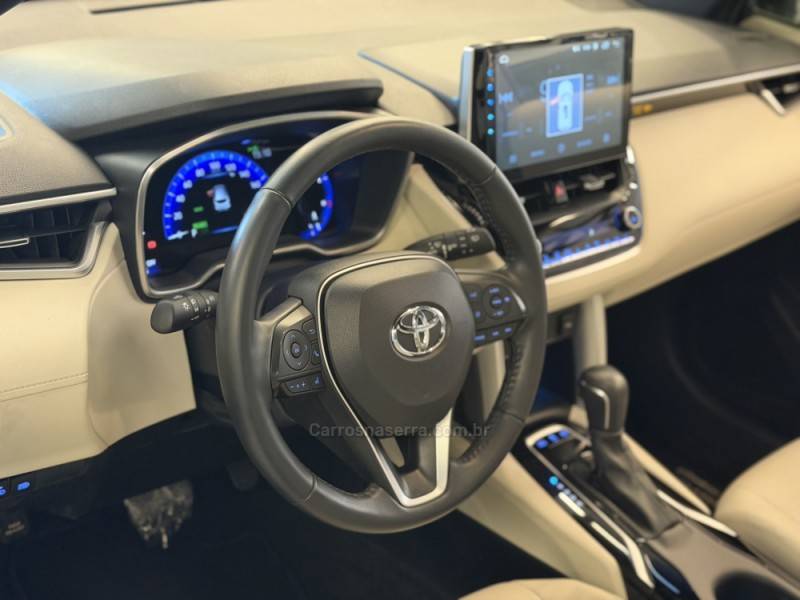 TOYOTA - COROLLA - 2022/2023 - Cinza - R$ 161.900,00