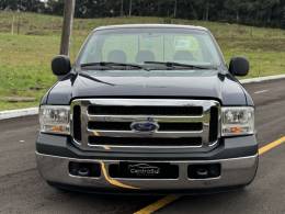 FORD - F-250 - 2004/2005 - Azul - R$ 210.000,00