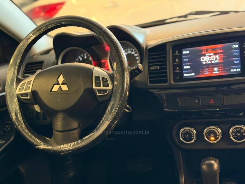MITSUBISHI - LANCER - 2014/2015 - Preta - R$ 62.900,00