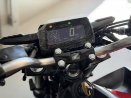 HONDA - CB 300F TWISTER - 2025/2026 - Vermelha - R$ 30.290,00