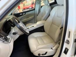 VOLVO - XC60 - 2019/2019 - Branca - R$ 152.900,00