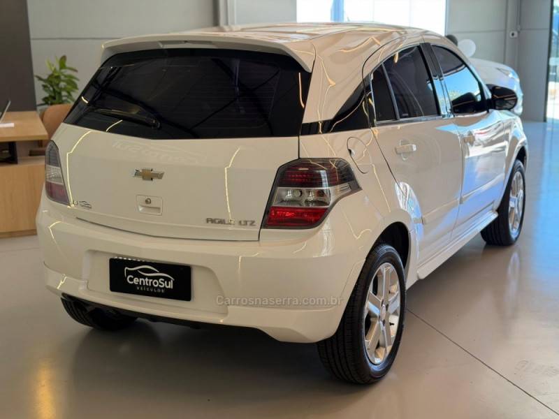 CHEVROLET - AGILE - 2012/2012 - Branca - R$ 37.900,00