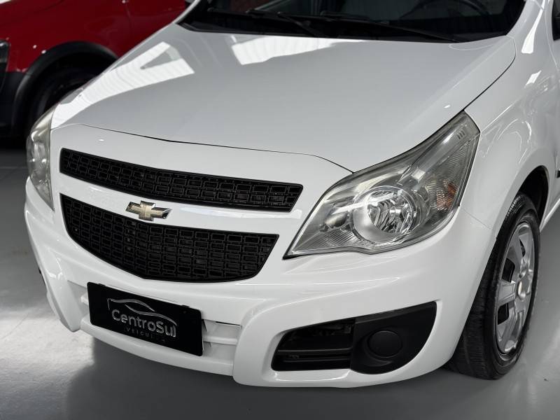 CHEVROLET - MONTANA - 2013/2013 - Branca - R$ 41.900,00