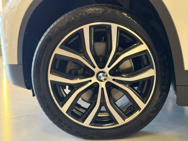BMW - X1 - 2016/2016 - Branca - R$ 120.900,00