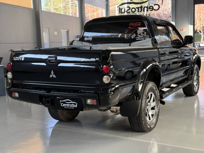 MITSUBISHI - L200 - 2006/2006 - Preta - R$ 59.900,00