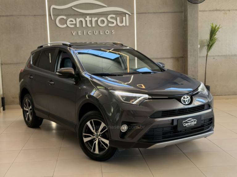 TOYOTA - RAV4 - 2018/2018 - Cinza - R$ 123.900,00