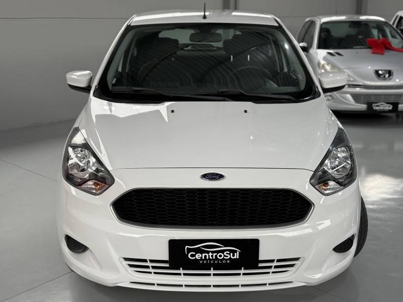 FORD - KA - 2015/2015 - Branca - R$ 41.900,00