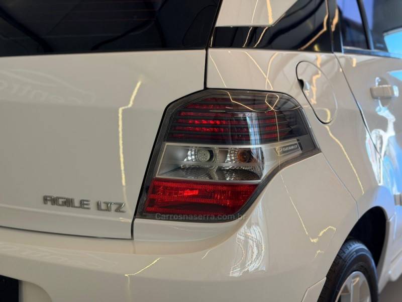 CHEVROLET - AGILE - 2012/2012 - Branca - R$ 37.900,00