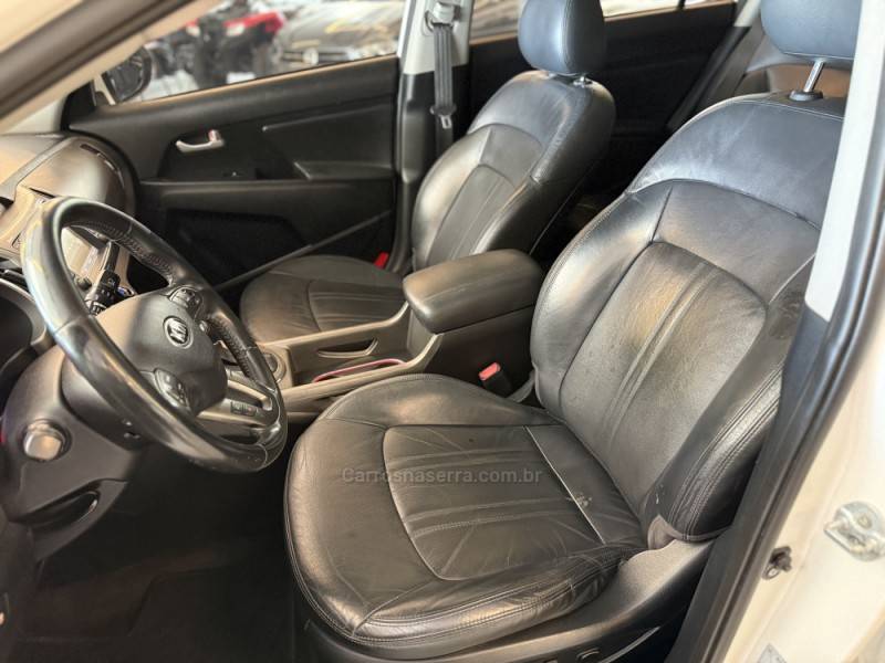 KIA MOTORS - SPORTAGE - 2014/2015 - Branca - R$ 89.900,00