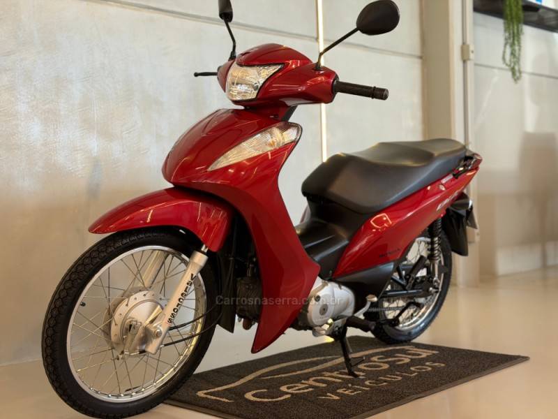 HONDA - BIZ 125 - 2014/2014 - Vermelha - R$ 12.900,00