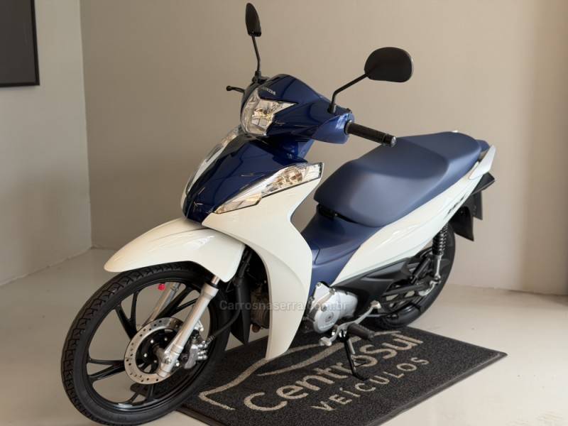 HONDA - BIZ 125 - 2022/2022 - Branca - R$ 17.900,00