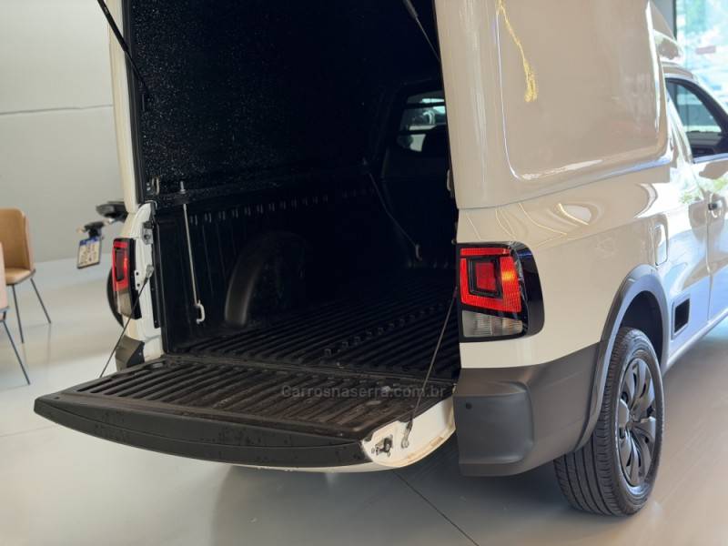 VOLKSWAGEN - SAVEIRO - 2020/2020 - Branca - R$ 81.900,00