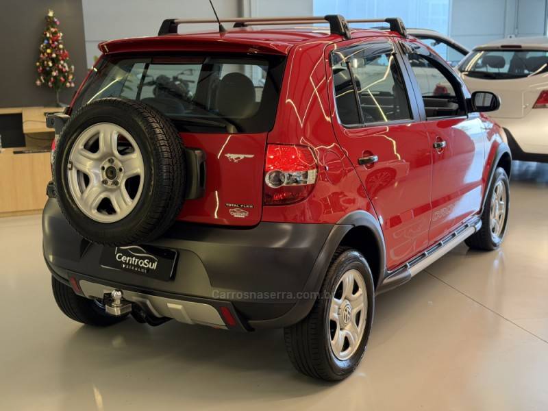 VOLKSWAGEN - CROSSFOX - 2009/2009 - Vermelha - R$ 36.900,00