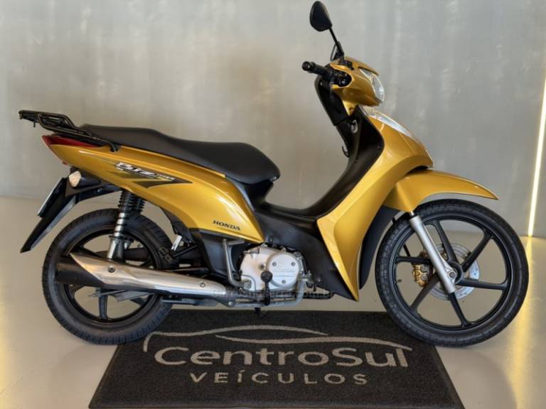 HONDA - BIZ 125 - 2011/2011 - Amarela - R$ 11.900,00