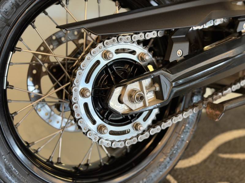 BMW - F 800 - 2014/2014 - Vermelha - R$ 46.900,00