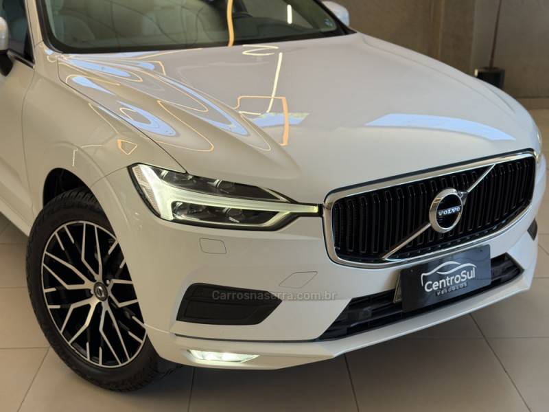 VOLVO - XC60 - 2019/2019 - Branca - R$ 152.900,00