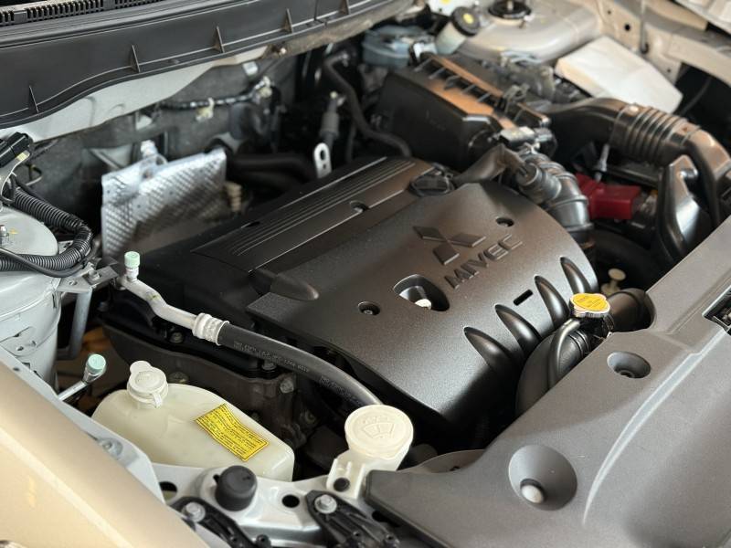 MITSUBISHI - ASX - 2015/2015 - Prata - R$ 75.900,00