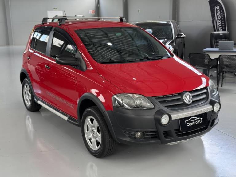 VOLKSWAGEN - CROSSFOX - 2009/2009 - Vermelha - R$ 34.900,00