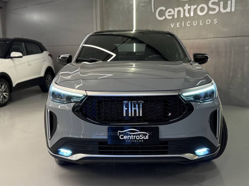 FIAT - FASTBACK - 2022/2023 - Cinza - R$ 117.900,00