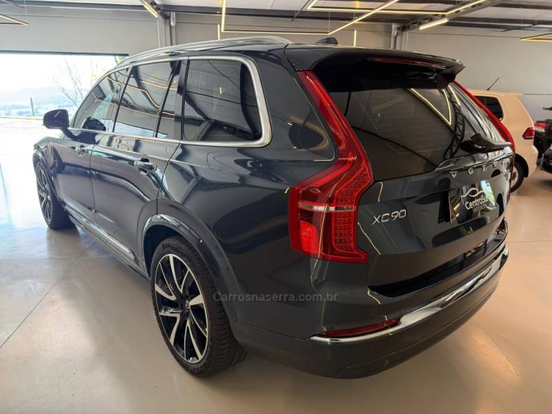 VOLVO - XC90 - 2023/2023 - Azul - R$ 419.900,00