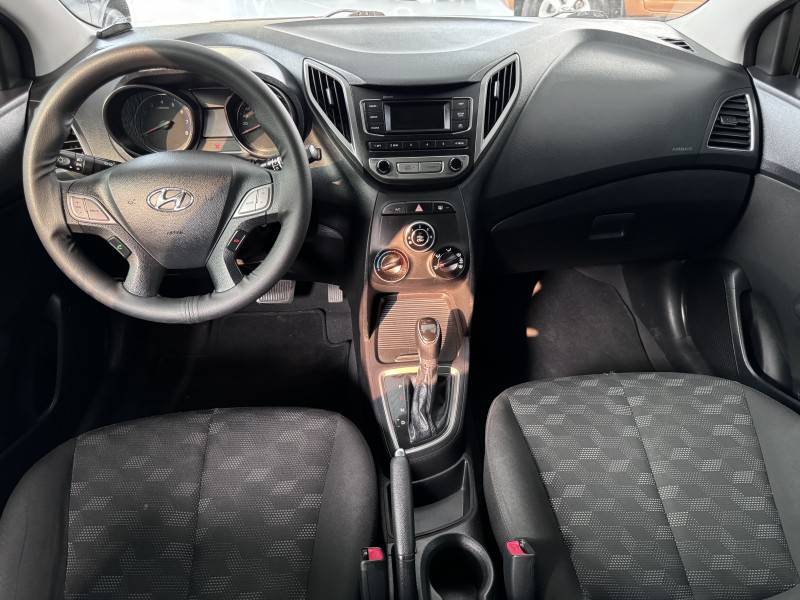 HYUNDAI - HB20 - 2015/2016 - Cinza - R$ 60.900,00