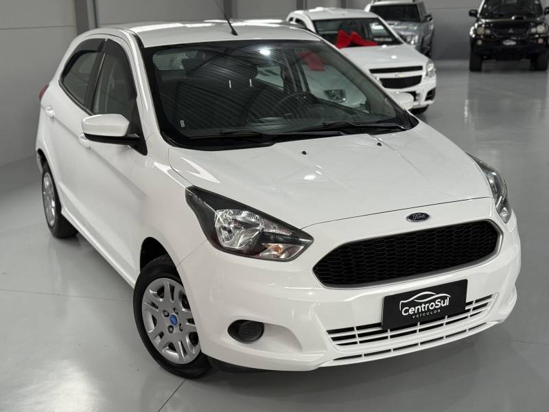 FORD - KA - 2015/2015 - Branca - R$ 41.900,00